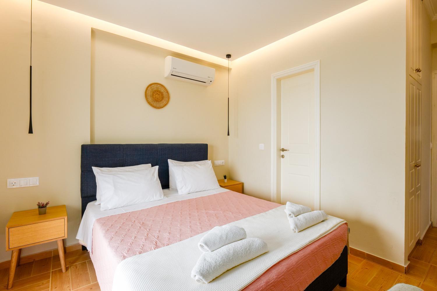 Ioanna Agios Stephanos Villa *
